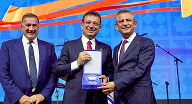 CHP lideri Özgür Özel Paris'te!