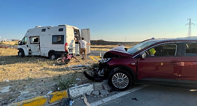 Cip ile karavan kavşakta çarpıştı: 1'i bebek 7 yaralı