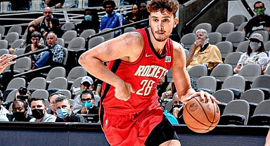 Alperen Şengün'ün 23 sayısıyla Rockets son şampiyon Nuggets'ı da geçti