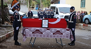 Ankara'da tedavi gördüğü hastanede vefat eden askerin cenazesi Manisa'da defnedildi