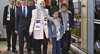 Bakan Göktaş'tan İstanbul'a gelen Filistinlilere ziyaret!