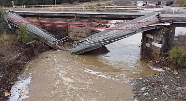 Balıkesir'de şiddetli yağış sonucu kısmen çöken köprüdeki hasar dronla görüntülendi