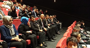 Batman'da öğrenciler Şehit Öğretmen Aybüke Yalçın'ın filmini izledi