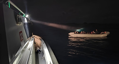 Bodrum açıklarında 57 düzensiz göçmen kurtarıldı, 23 göçmen yakalandı