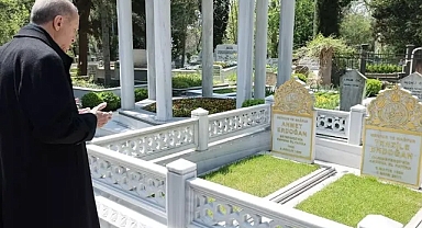 Cumhurbaşkanı Erdoğan'dan anne ve babasının kabirlerine ziyaret