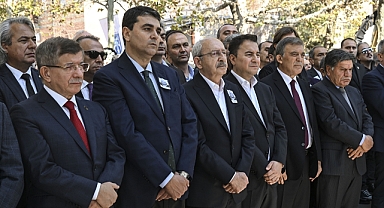 Ali Babacan'ın acılı gününde siyasiler yalnız bırakmadı