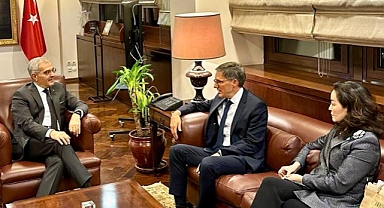 Dışişleri Bakan Yardımcısı Akçapar, ABD Dışişleri Bakanlığı Müşaviri Chollet ile görüştü