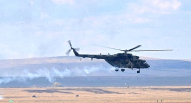 Eğitim uçuşu yapan helikopter düştü