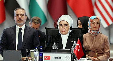 Emine Erdoğan: İki devletli bir çözüm diliyoruz
