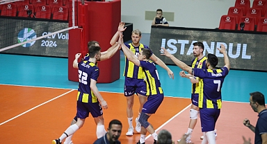 Fenerbahçe Parolapara CEV Kupası’nda son 16 turuna yükseldi