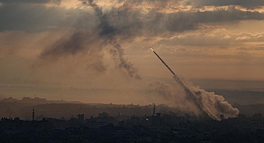 Gazze'den İsrail'e roketler atıldı