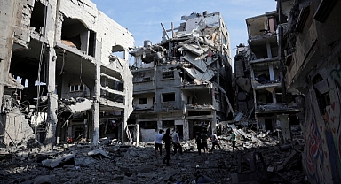 İsrail Hamas liderinin evini hedef aldı