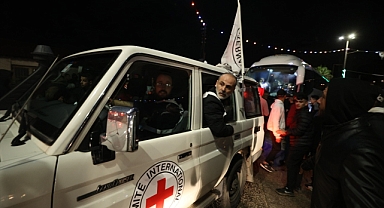 İsrail hapishanelerindeki 33 Filistinli çocuk ve kadın daha serbest!