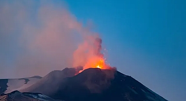İtalya'da kırmızı alarm: Etna Yanardağı faaliyete geçti