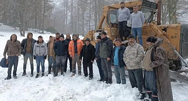 Karda mahsur kalmışlardı: 6 orman işçisi kurtarıldı
