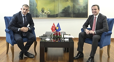 Kosova Başbakanı Kurti, Baykar Genel Müdürü Haluk Bayraktar'ı kabul etti