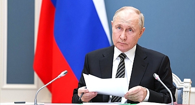Putin'den Batı'ya: Tavrımızı göstereceğiz