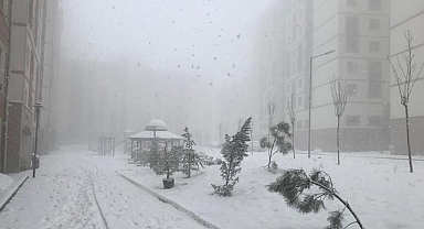 Rize ve Artvin'de şiddetli sağanak ve kar uyarısı