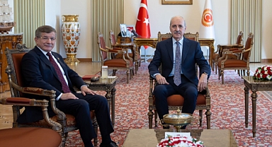 TBMM Başkanı Kurtulmuş, Davutoğlu'nu kabul etti