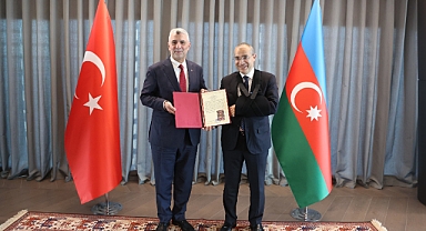 Bakan Bolat, Azerbaycan Ekonomi Bakanı Cabbarov ile görüştü