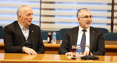 Bakan Işıkhan’dan, TÜRK-İŞ Genel Başkanı Atalay’a ‘Hayırlı olsun’ ziyareti