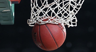 Basketbolda Anadolu Efes ile Fenerbahçe Beko yarın kozlarını paylaşacak