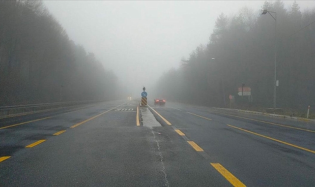 Bolu Dağı'nda sis ve sağanak etkili oldu