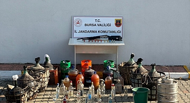 Bursa'da sahte içki operasyonunda 2 şüpheli yakalandı
