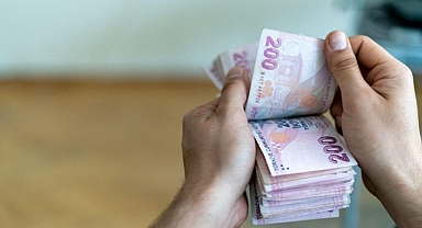 Çalışan emeklilere 5 bin lira yarın yatıyor