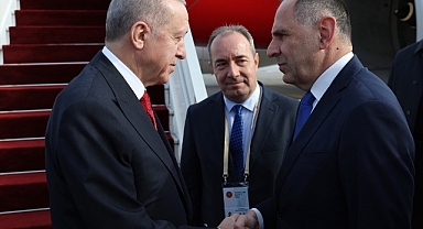 Cumhurbaşkanı Erdoğan, Yunanistan'a vardı!