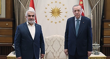 Cumhurbaşkanı Erdoğan, HÜDA-PAR Genel Başkanı Yapıcıoğlu ile bir araya geldi