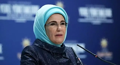 Emine Erdoğan'dan ödül alan sanatçılara tebrik mesajı!