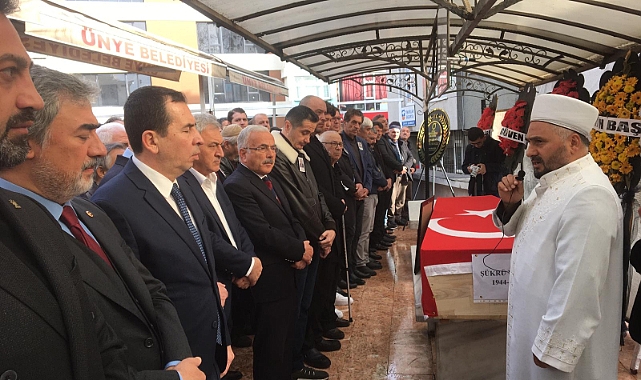 Eski Bakan Şükrü Yürür son yolculuğuna uğurlandı