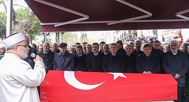 Eski Diyanet İşleri Başkanı Lütfi Doğan İstanbul'da toprağa verildi