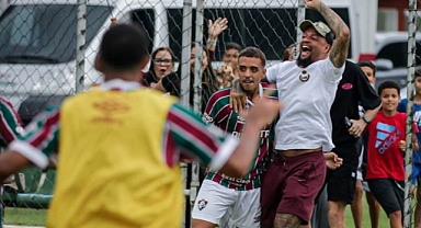 Eski Galatasaraylı Felipe Melo oğlu ile forma giyecek!