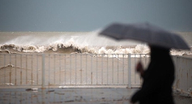 Meteoroloji'den sağanak yağış uyarısı geldi: O illere dikkat!