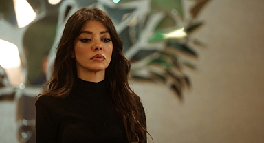 Oyuncu Selin Şekerci kendi lokmasını dağıttı!