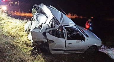 Park edilen otomobile TIR çarptı: 1 ölü, 1 yaralı