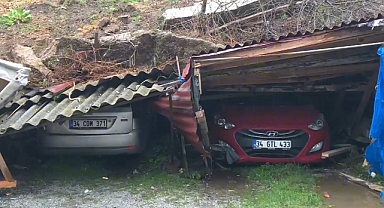 Sarıyer'de istinat duvarı çöktü; 4 araç hasar gördü