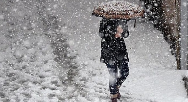 Sıcaklıklar düşecek: Kar alarmı verildi!