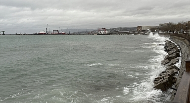 Tekirdağ'da deniz ulaşımına poyraz engeli