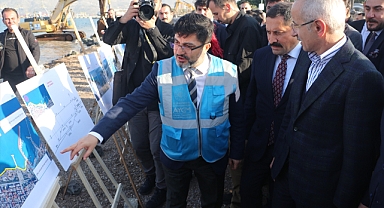 Ulaştırma ve Altyapı Bakanı Abdulkadir Uraloğlu, Hatay'da konuştu