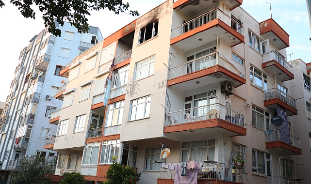 Yangında mahsur kalan yaşlı kadını itfaiye kurtardı