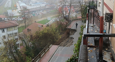 Zonguldak'ta hastane yolu çöktü