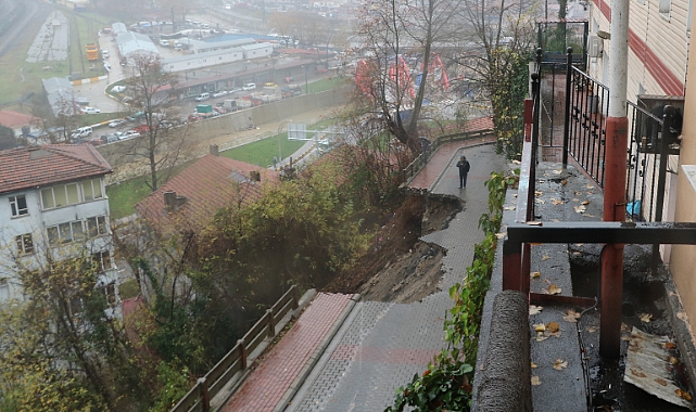 Zonguldak'ta hastane yolu çöktü