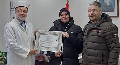 Alman kadın tatil için geldiği Sakarya'da Müslüman oldu