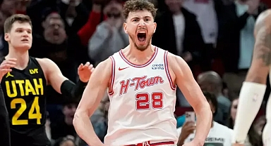 Alperen Şengün NBA'de kariyer rekorunu yineledi!