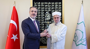 Bakan Fidan, Kadı Seyfullah Efendi Camii'ni ziyaret etti