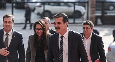 CHP Genel Başkanı Özgür Özel, TİP Genel Başkanı Baş ile bir araya geldi