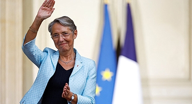 Fransa'da şok gelişme: Başbakanı Elisabeth Borne istifa etti!
